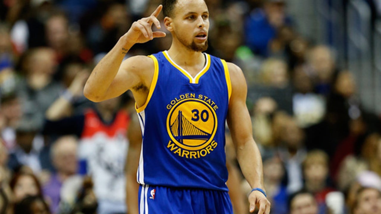 Curry lights up Wizards for Warriors' 8th straight win
